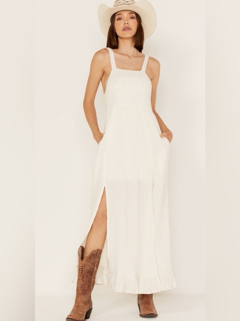 Cleo + Wolf White Textured Linen-Blend Maxi Dress with Eyelet Embroidery - S